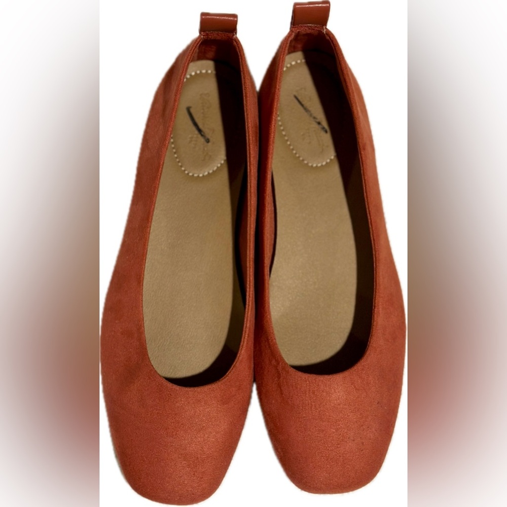 Universal Thread Flats Size 6.5 NWOT